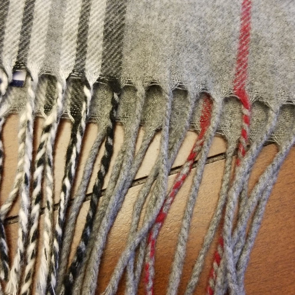 ๐ CROFT & BARROW SCARF - Picture 3 of 8